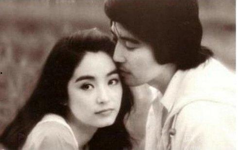 秦汉吃瓜,瓜果飘香，百姓生活新篇章