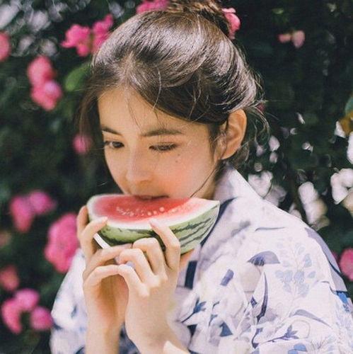 暴走吃瓜头像女