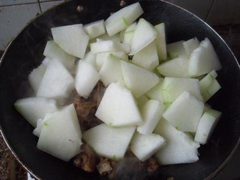 八鸡吃瓜视频,揭秘网络热门视频背后的趣味与争议